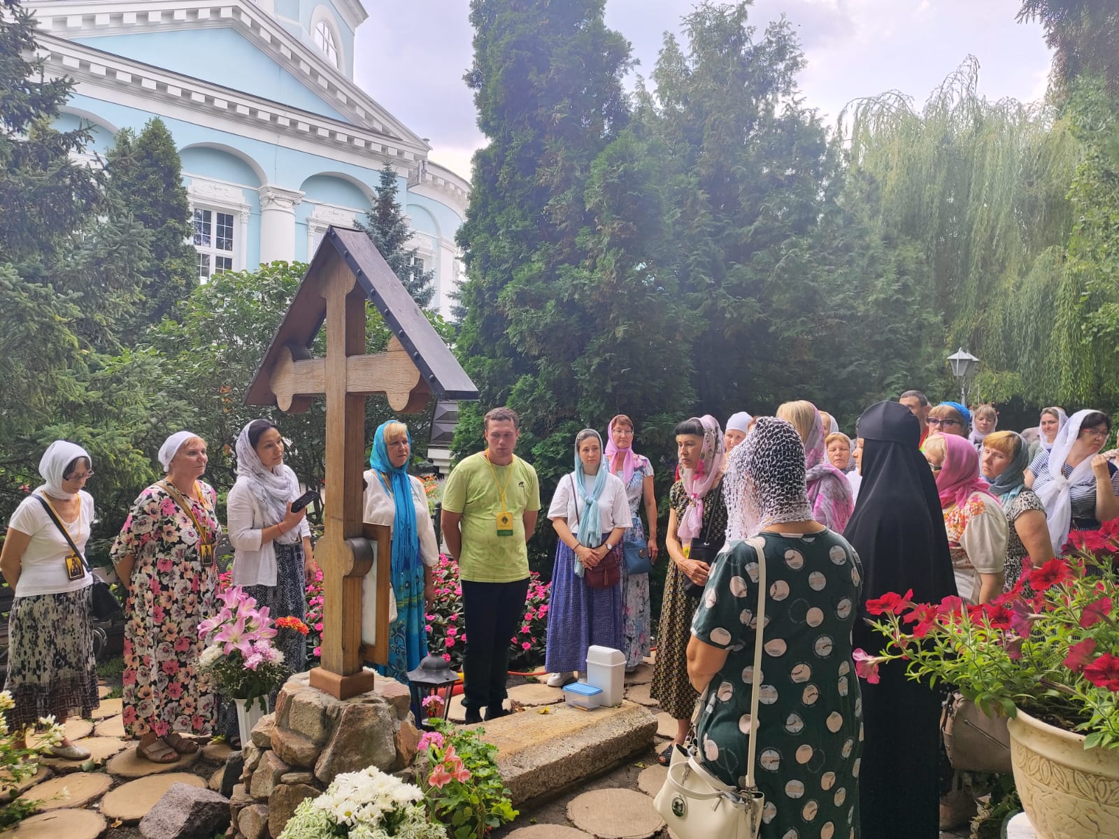 Памятник святителю Митрофану Воронежскому